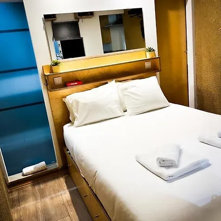 Tiny Gem In Alfama *