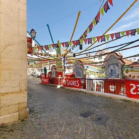 Tiny Gem In Alfama Lisboa