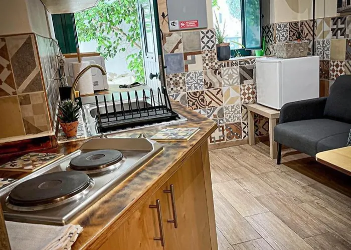 Tiny Gem In Alfama * Lisboa